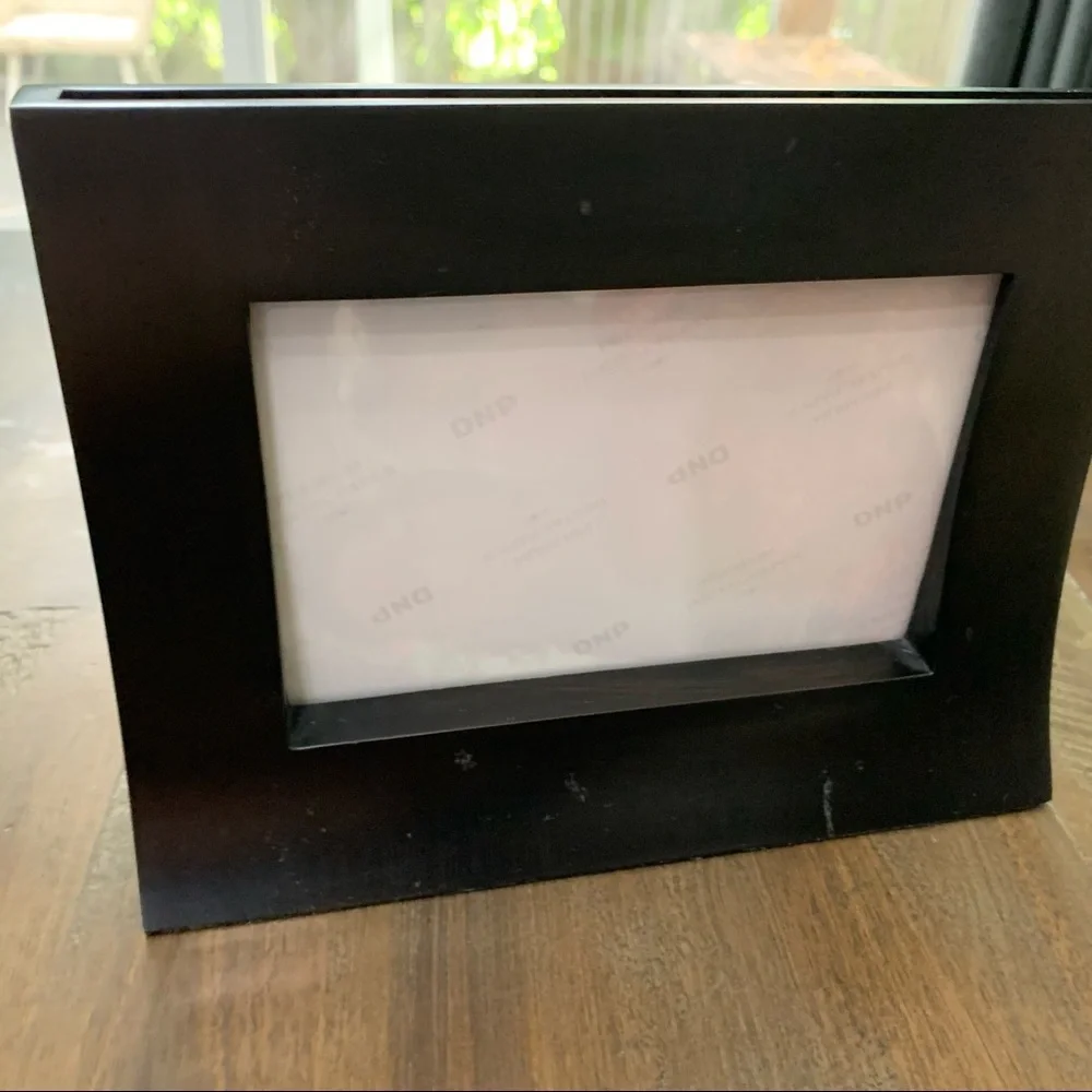 Dark gray heavy free standing horizontal photo frame for size 4x6 photo